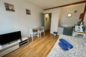 Studio downtown Melun near train station - Chez Fred